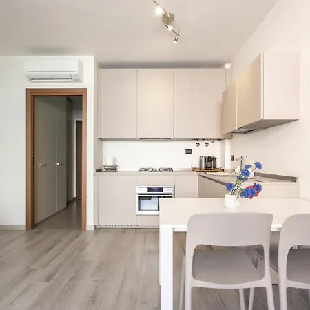 Pastorelli - With Parking - By Halldis Daire *