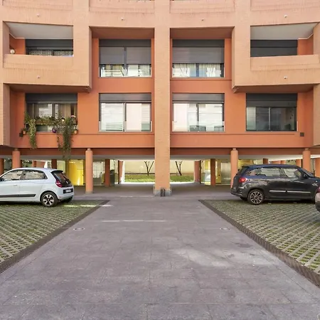 Daire Pastorelli - With Parking - By Halldis Milano