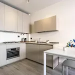Pastorelli - With Parking - By Halldis شقة ميلان